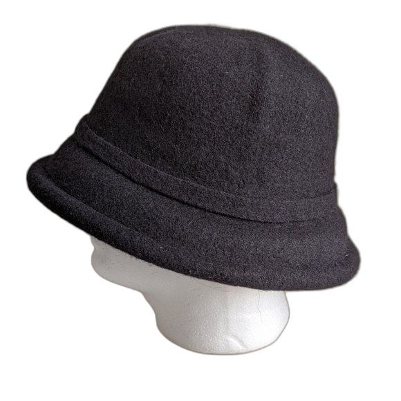 Cloche Hat Side Bow Black All Seasons - 100% Wool - Fall Style Evening Dress Up - Picture 5 of 10